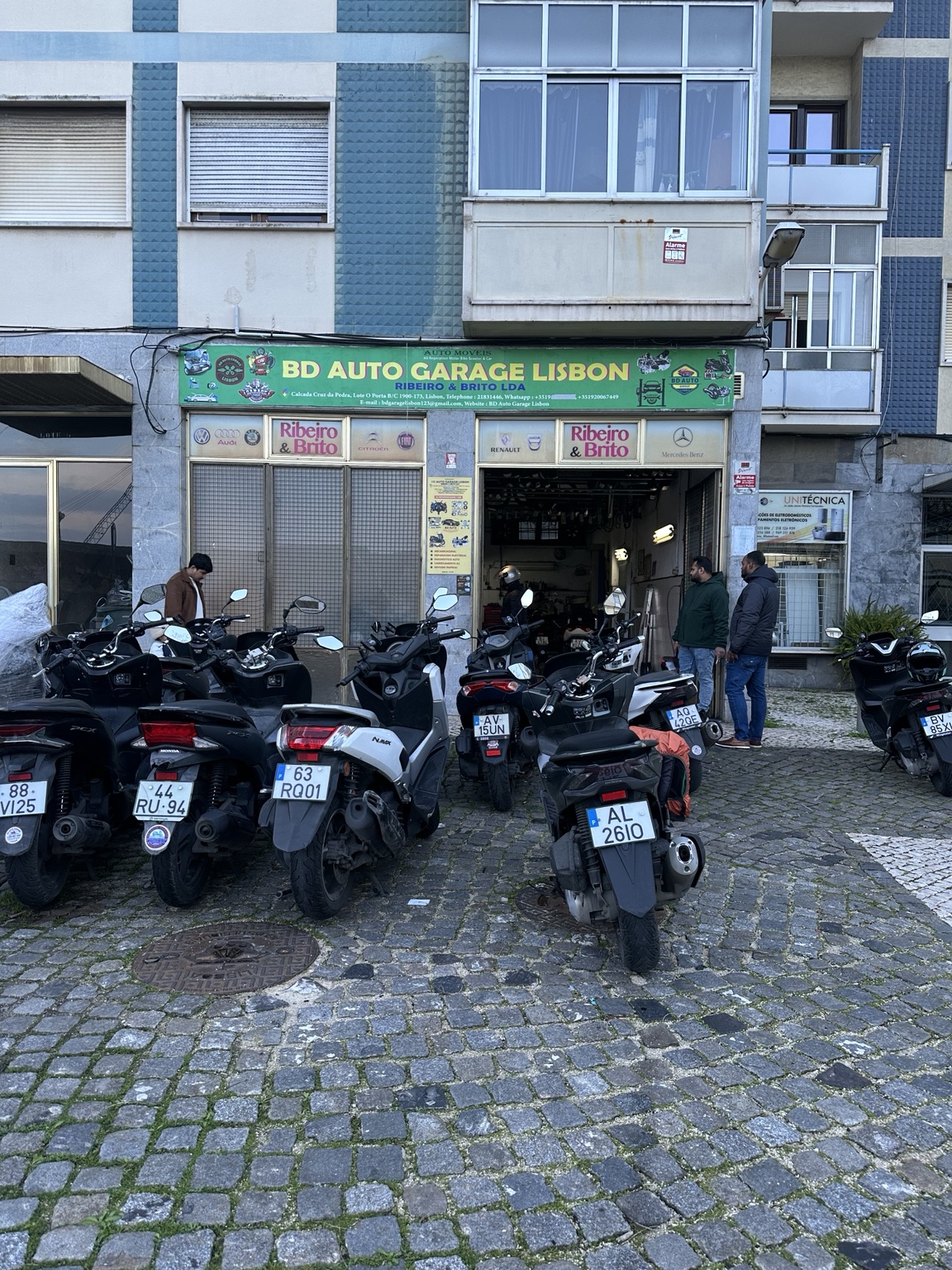 Entrada da BD Auto Garage Lisbon
